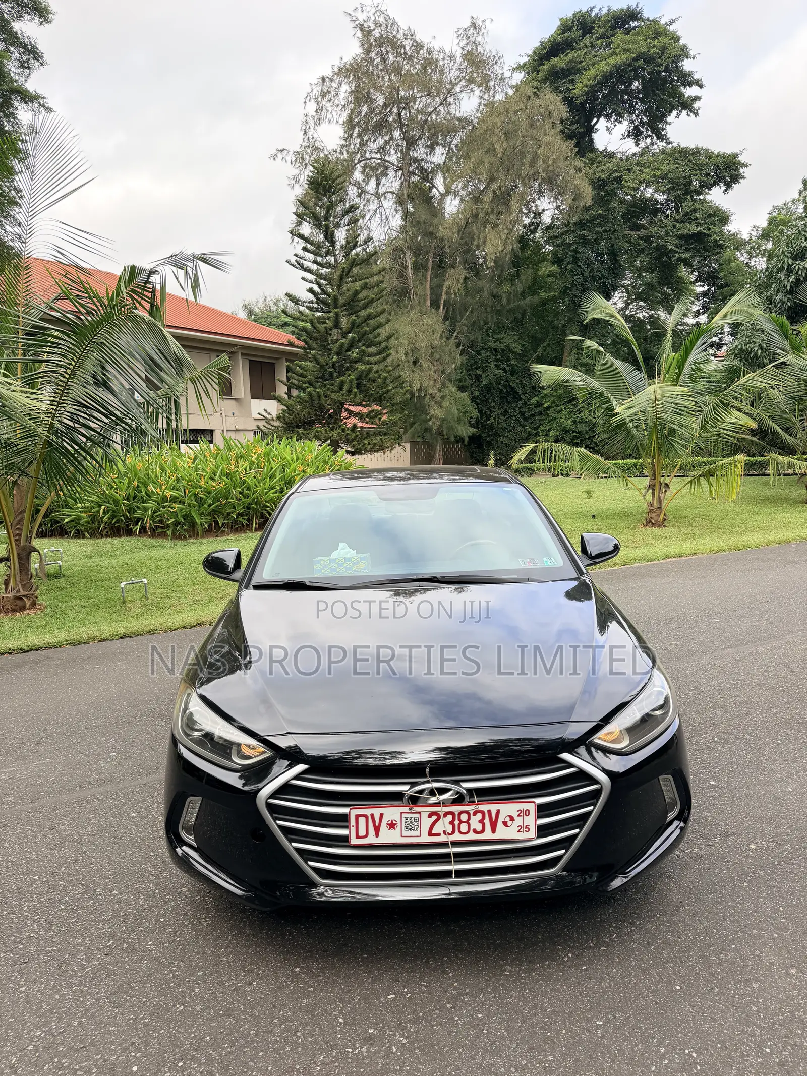 Hyundai Elantra Limited Sedan FWD (2.0L 4cyl 6A) 2017 Black