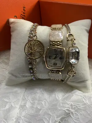 Beautiful Gift Set Boxed Watch and Bracelets for Ladies