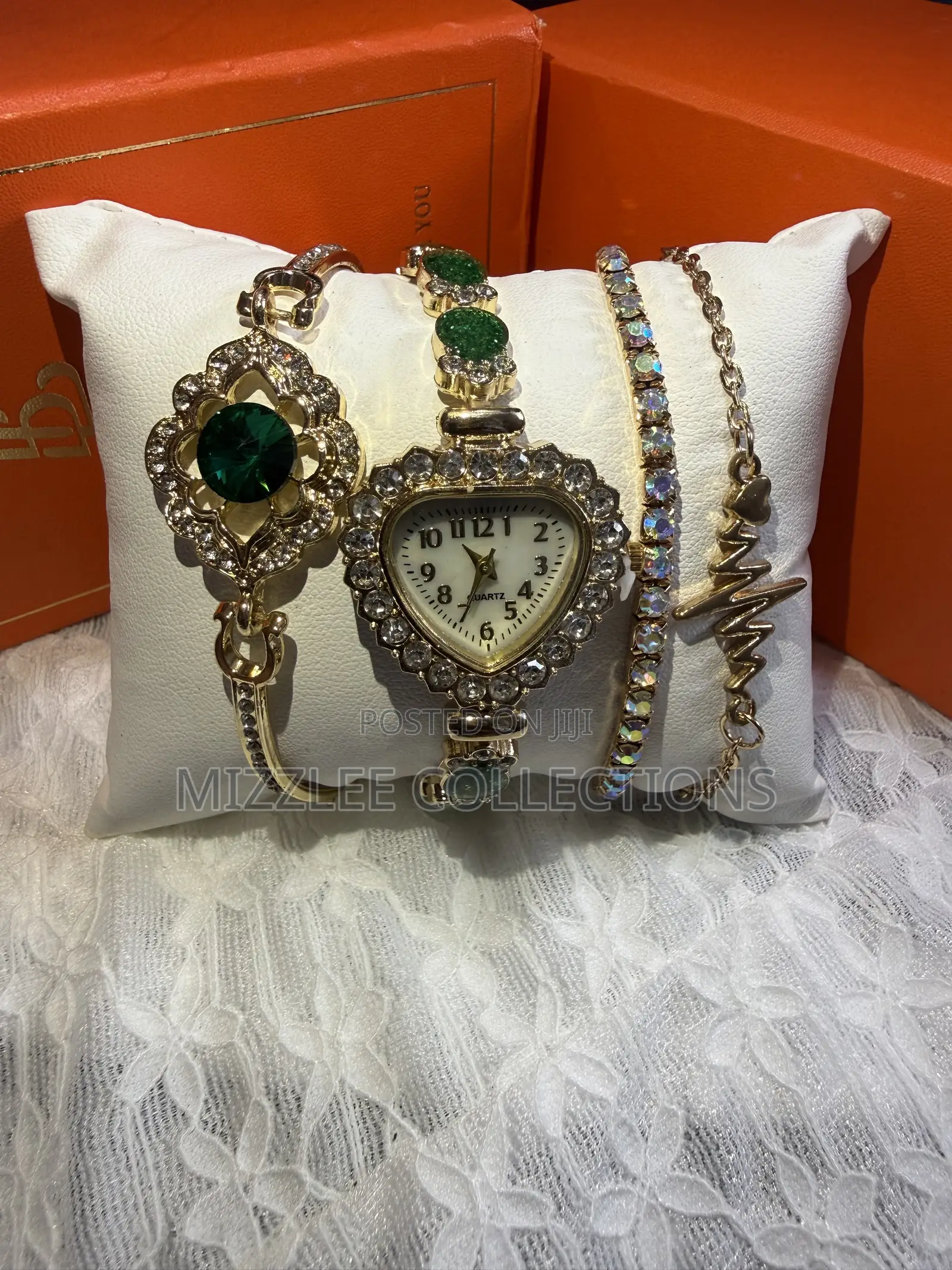 Beautiful Gift Set Boxed Watch and Bracelets for Ladies