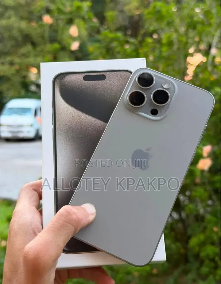 Apple iPhone 15 Pro Max 256 GB Silver