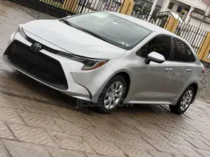 Toyota Corolla 2021 Silver