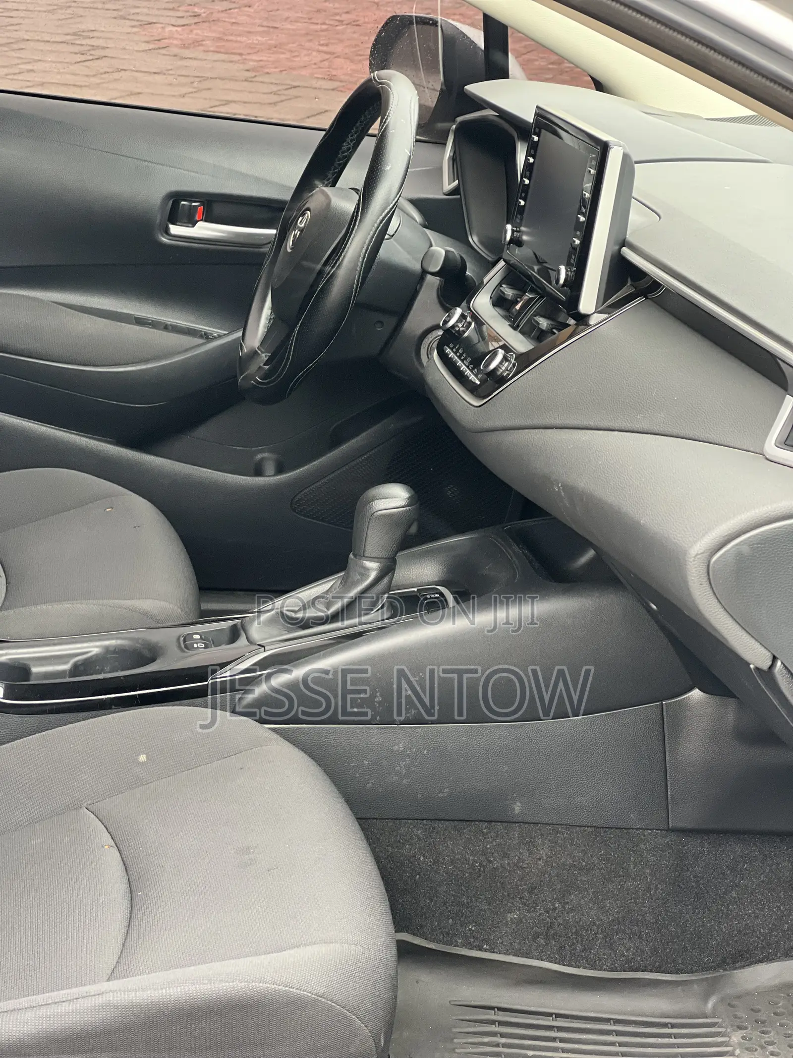 Toyota Corolla 2021 Silver