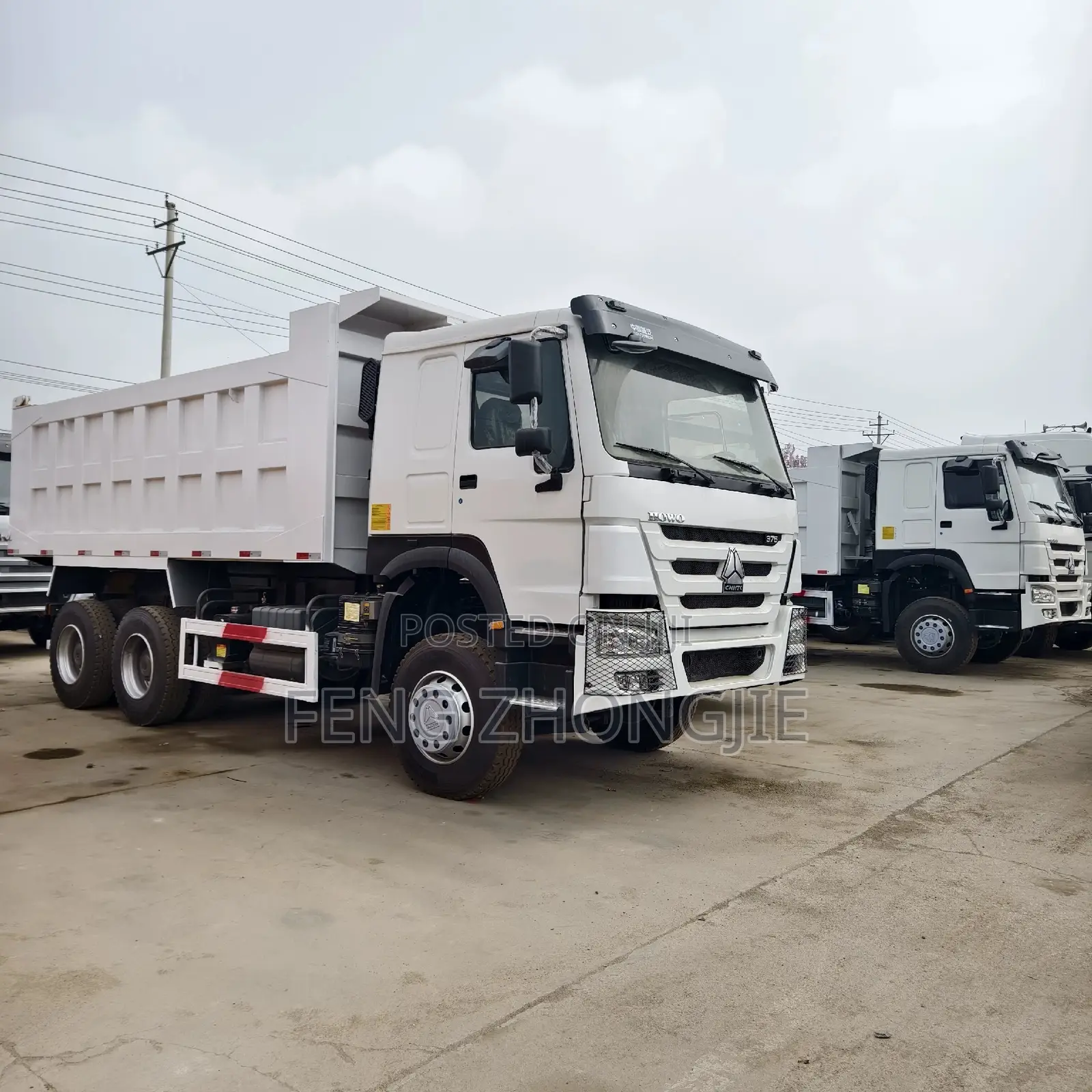 Howo 12‐Wheel TipperTruck, Heavy‐Duty, Ready for Work