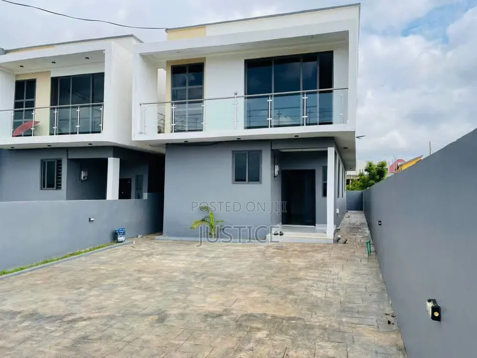 3bdrm House in East Legon Hills, Otano for sale