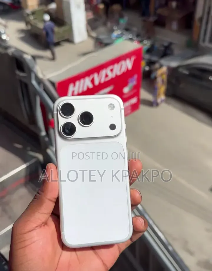 Apple iPhone 17 Pro 256 GB White