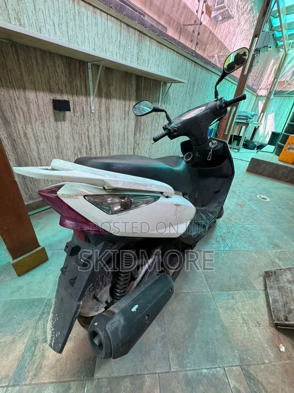 Yamaha 2011 White