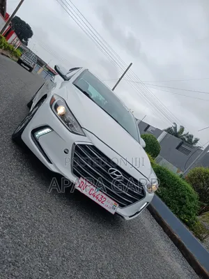 Hyundai Elantra 2017 White