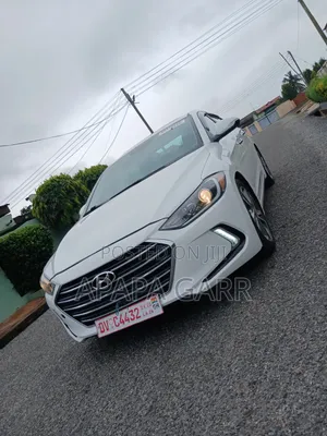 Hyundai Elantra 2017 White