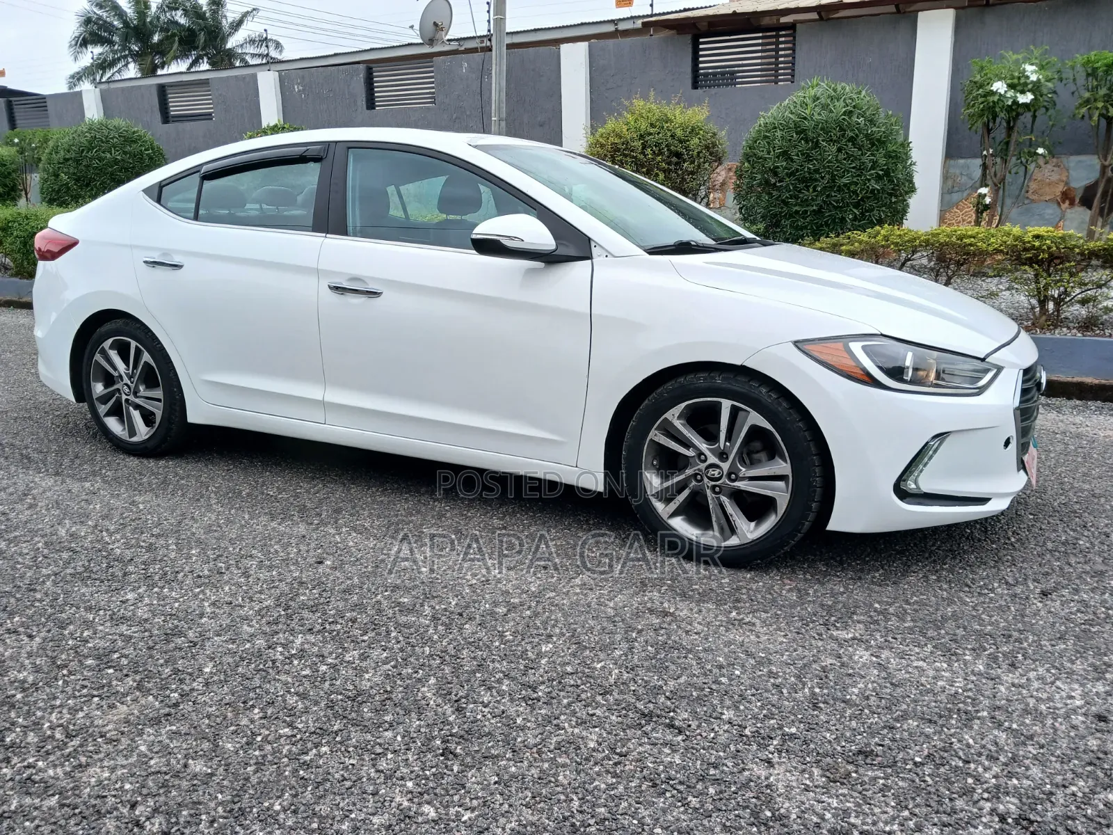 Hyundai Elantra 2017 White