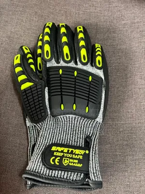 Cut Resistant Glove