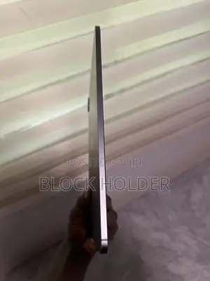 Apple iPad Pro 12.9 (2022) 128 GB Silver