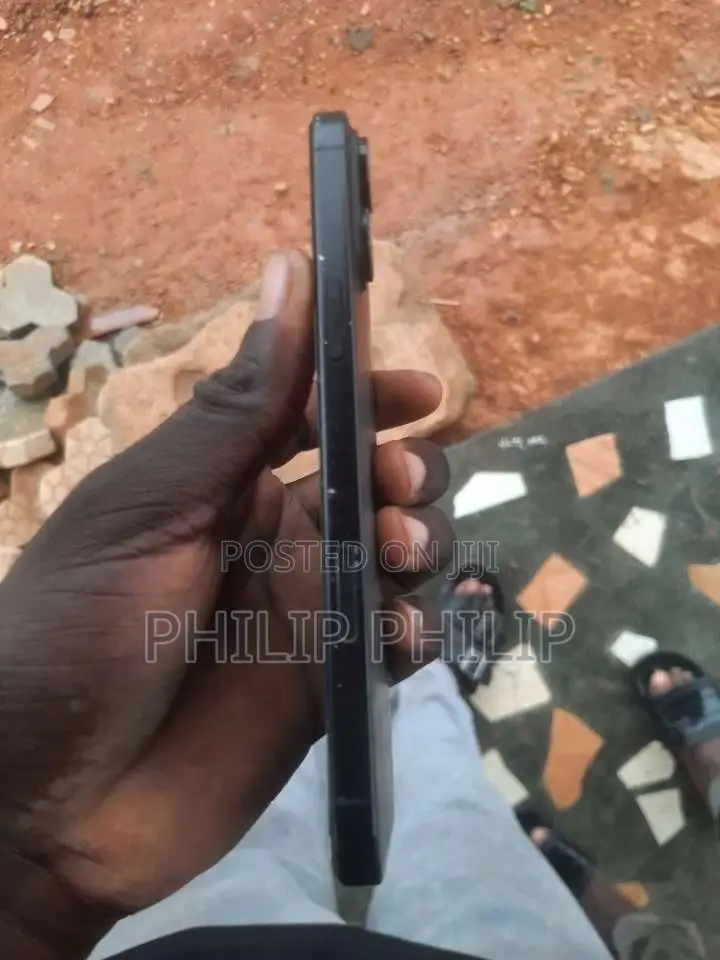 Apple iPhone 16 Plus 128 GB Black