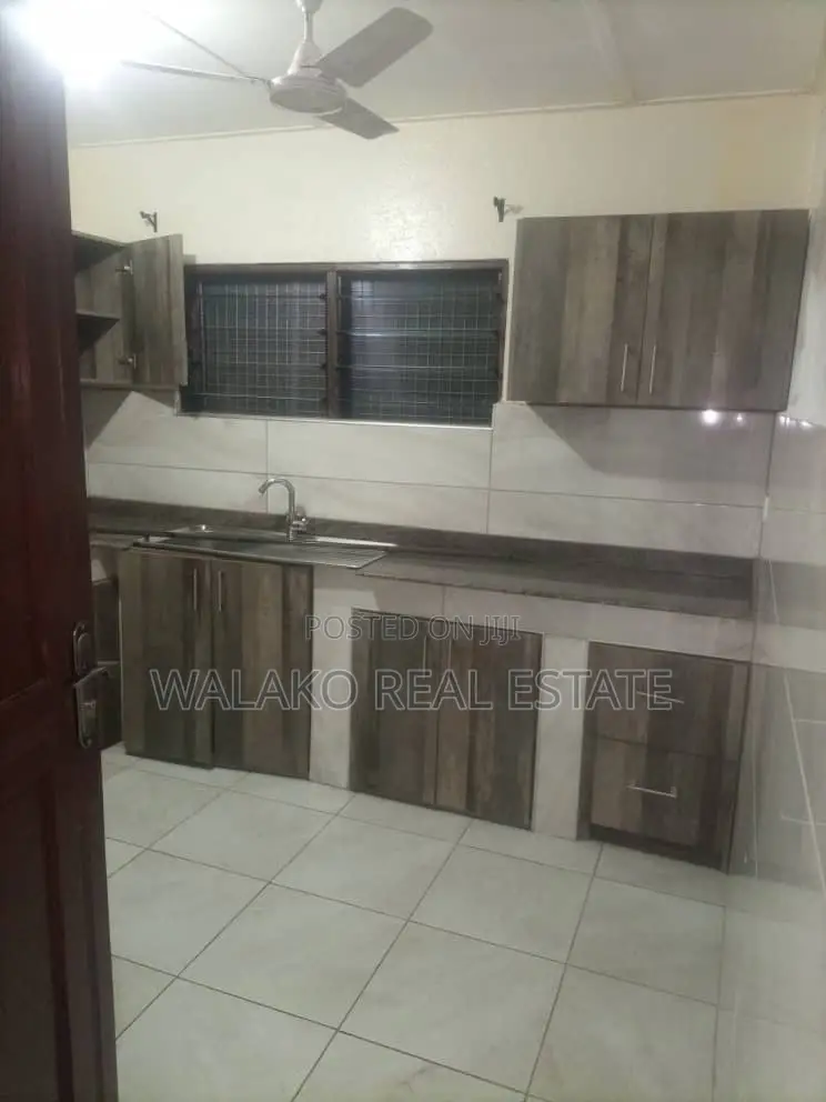 2bdrm Apartment in Mile 7 for rent