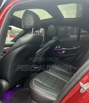 Mercedes-Benz E300 4Matic AWD Sedan (2.0L 4cyl 9A) 2017 Red