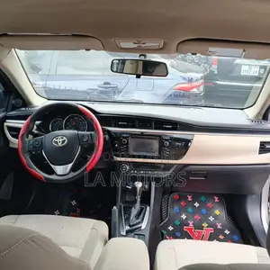 Toyota Corolla 2016 Brown