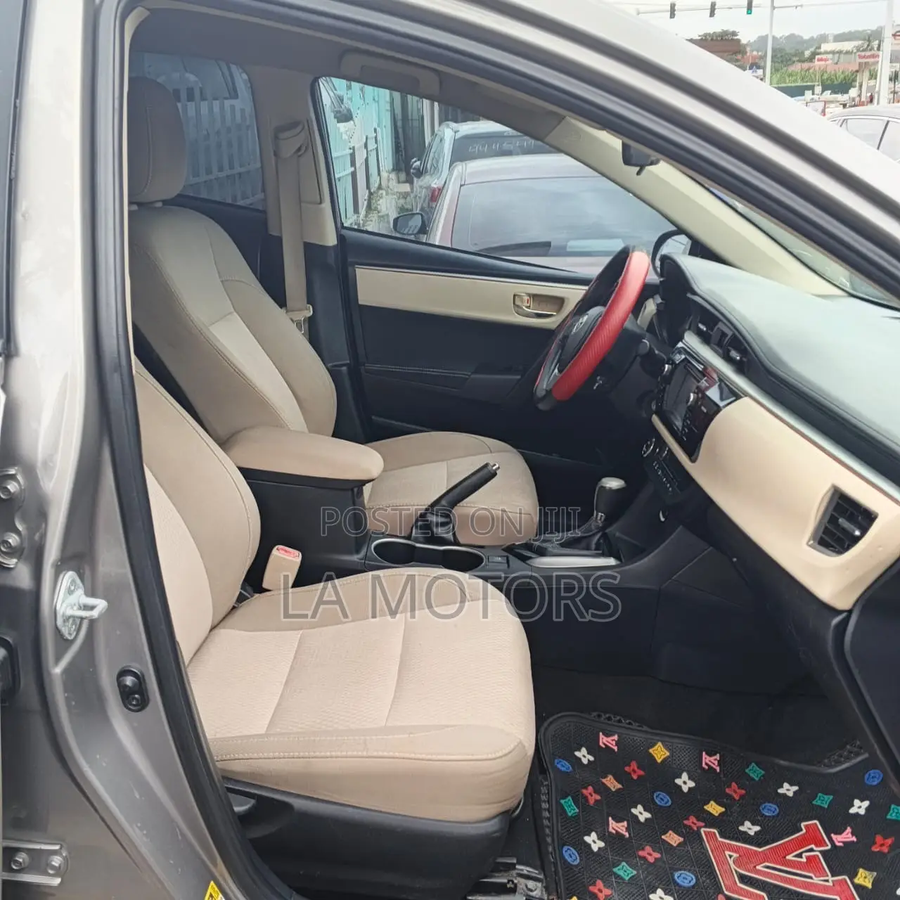 Toyota Corolla 2016 Brown
