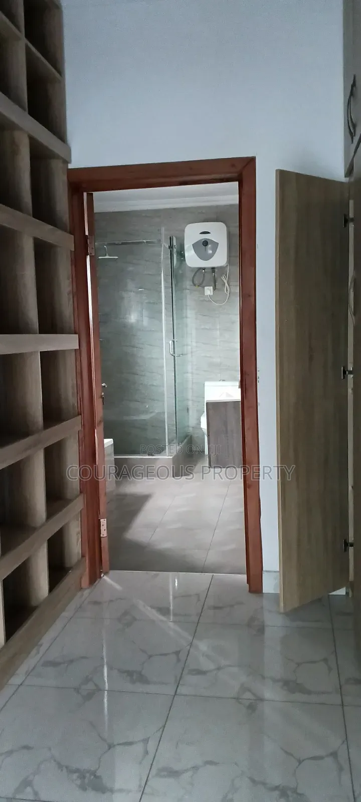4bdrm House in Airport East, Police Station for rent