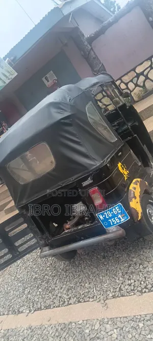 Bajaj RE 2020 Black