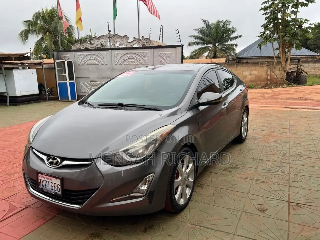 Hyundai Elantra GLS Sedan FWD (1.8L 4cyl 6A) 2013 Gray