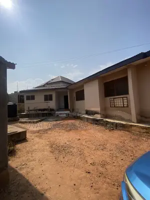 2bdrm Apartment in Ofankor for rent