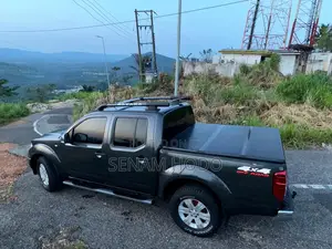 Nissan Navara 2015 Gray