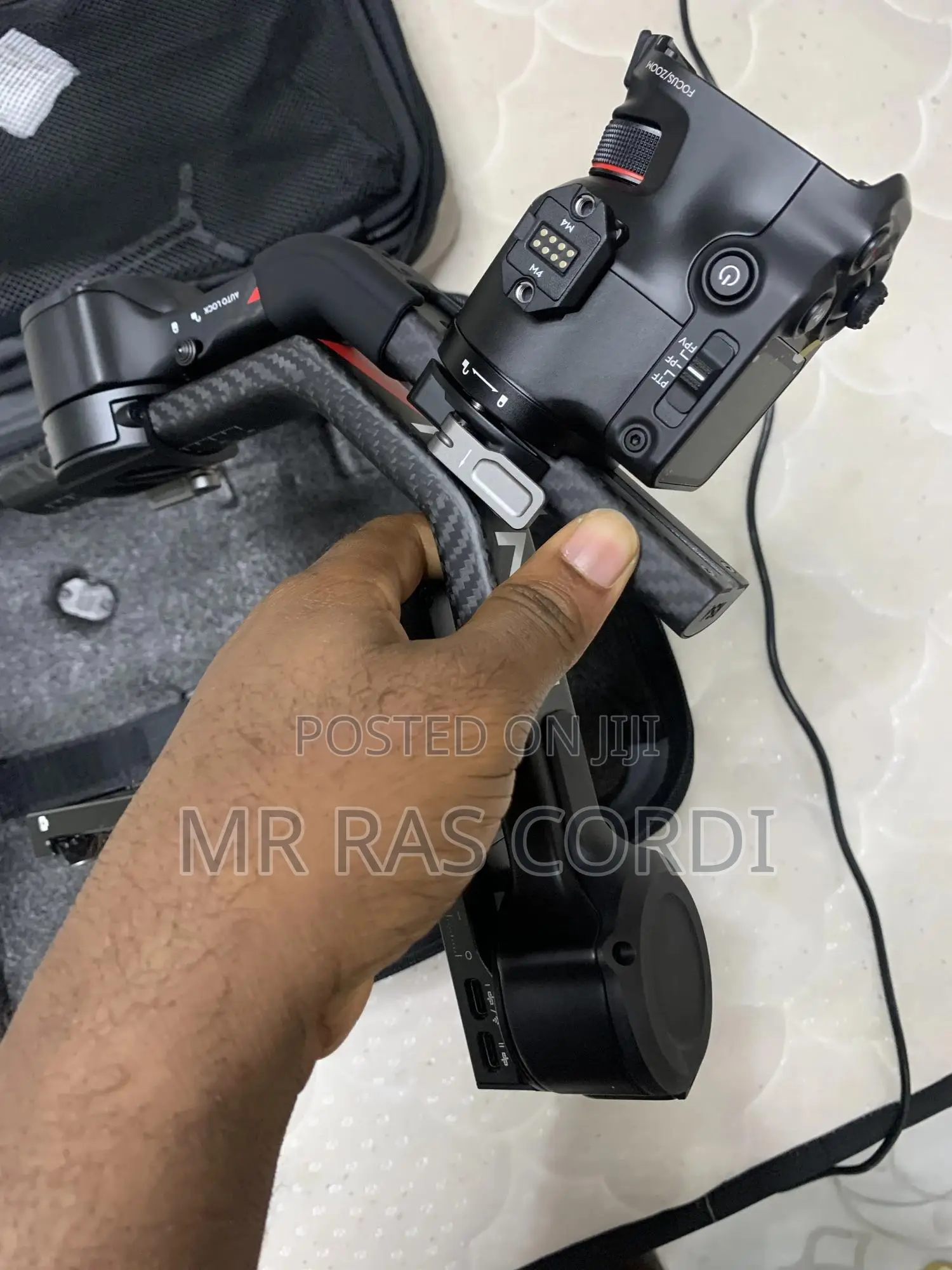 DJI RS 3 PRO ( Gimbal )