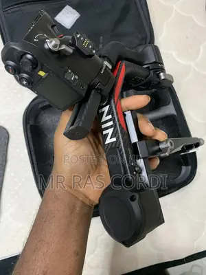 DJI RS 3 PRO ( Gimbal )