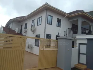 5bdrm House in Ebenard Properties, Lashibi for rent