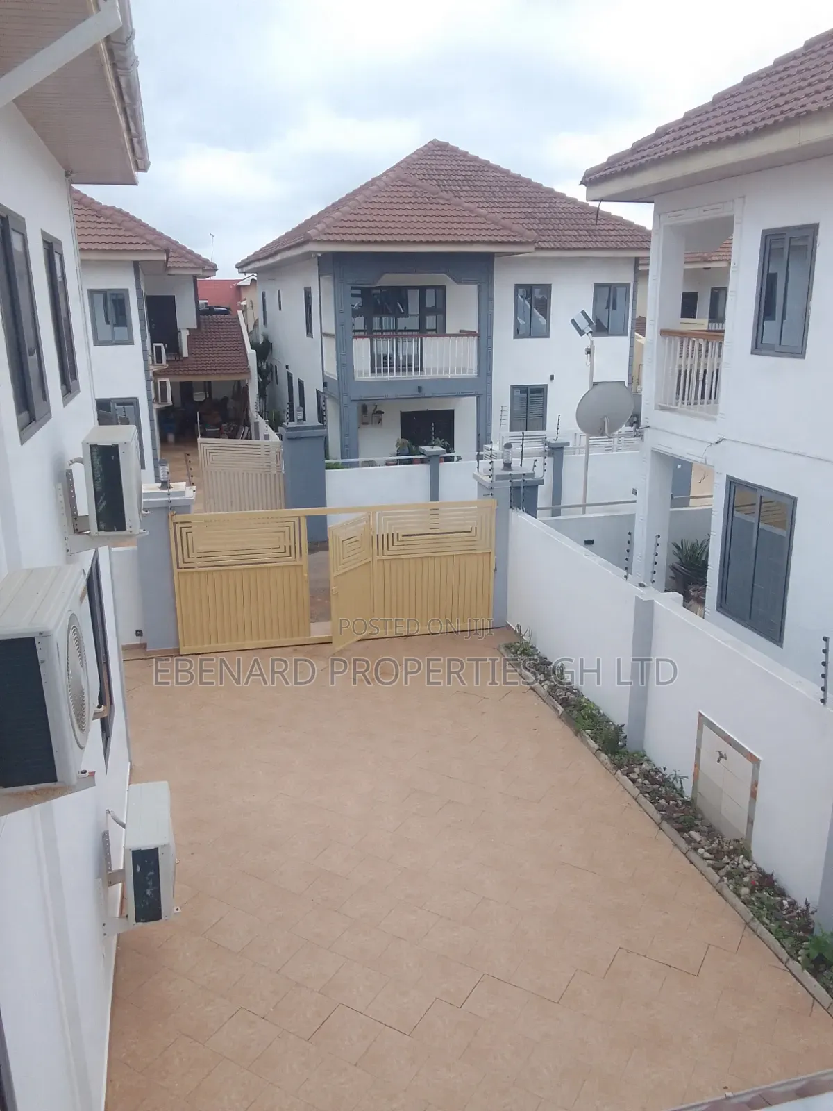 5bdrm House in Ebenard Properties, Lashibi for rent