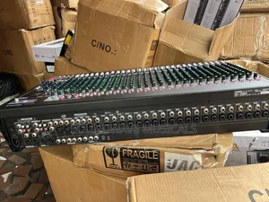 MGP 32X Mixer Console