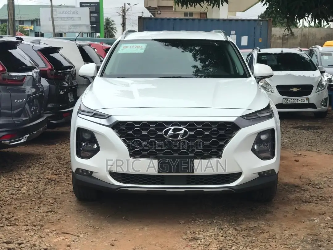Hyundai Santa Fe 2019 White