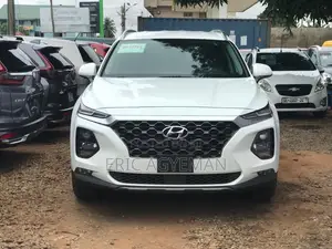 Hyundai Santa Fe 2019 White