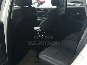 Hyundai Santa Fe 2019 White