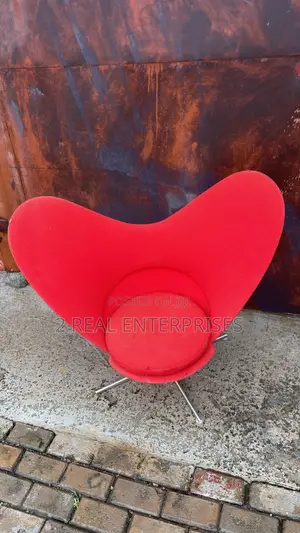 Vitra Design Museum Miniatures Collection Heart Shaped Cone Chair