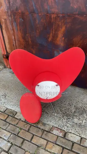 Vitra Design Museum Miniatures Collection Heart Shaped Cone Chair