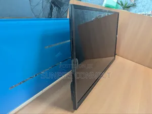 32-Inch Hisense Television [TV Set]