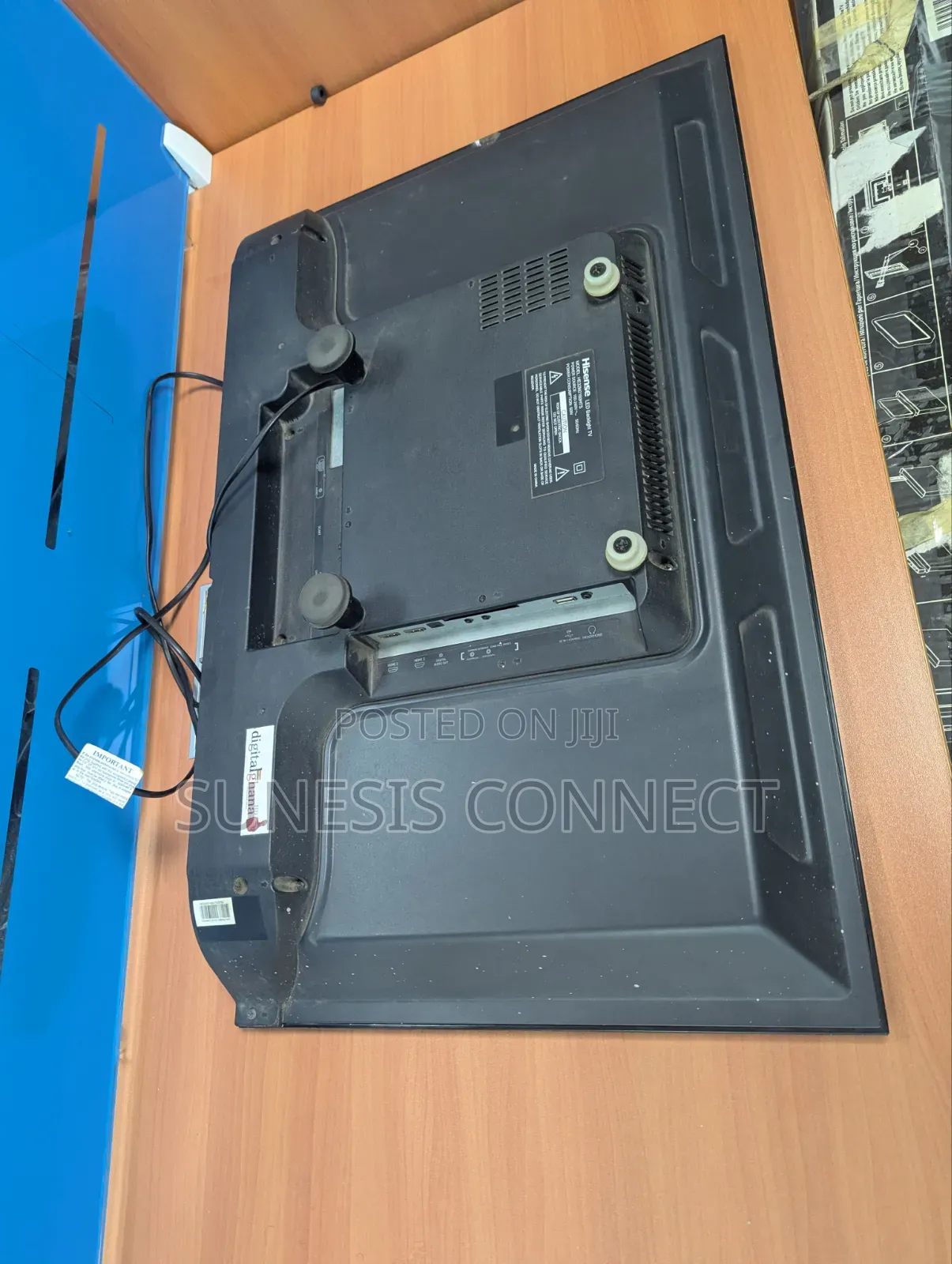 32-Inch Hisense Television [TV Set]