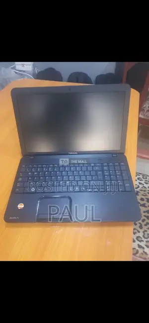 Laptop Toshiba Satellite C850 8GB Intel Core i7 SSHD (Hybrid) 256GB