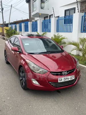 Hyundai Elantra Limited Sedan FWD (1.8L 4cyl 6A) 2013 Red