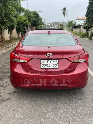 Hyundai Elantra Limited Sedan FWD (1.8L 4cyl 6A) 2013 Red
