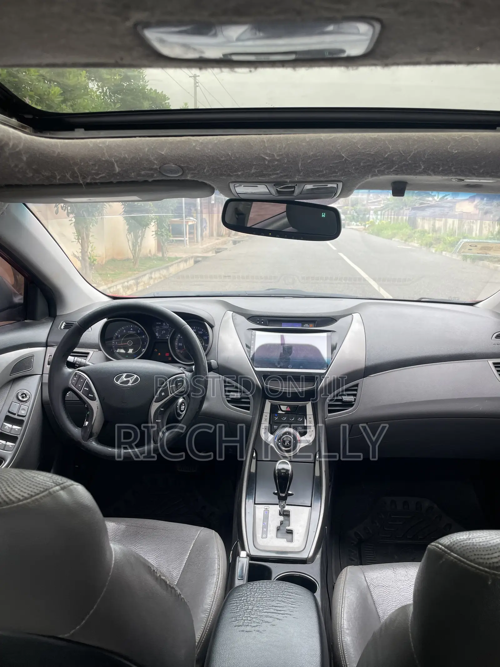 Hyundai Elantra Limited Sedan FWD (1.8L 4cyl 6A) 2013 Red