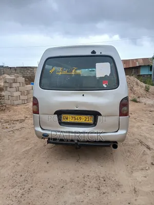 Hyundai H-100 2004 Silver