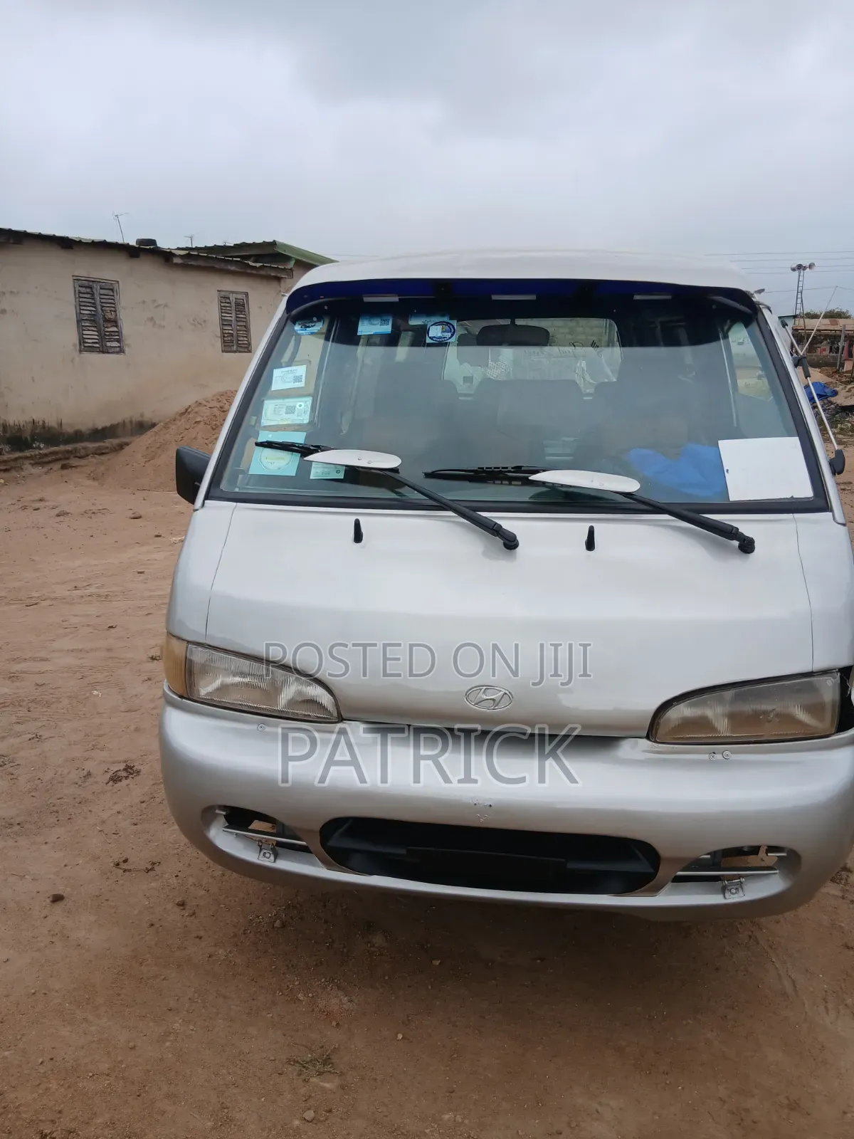 Hyundai H-100 2004 Silver