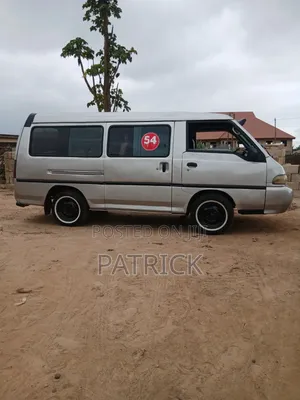 Hyundai H-100 2004 Silver