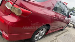 Toyota Corolla 2013 Red