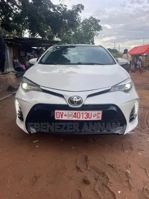 Toyota Corolla S Premium 4dr Sedan (1.8L 4cyl CVT) 2016 White