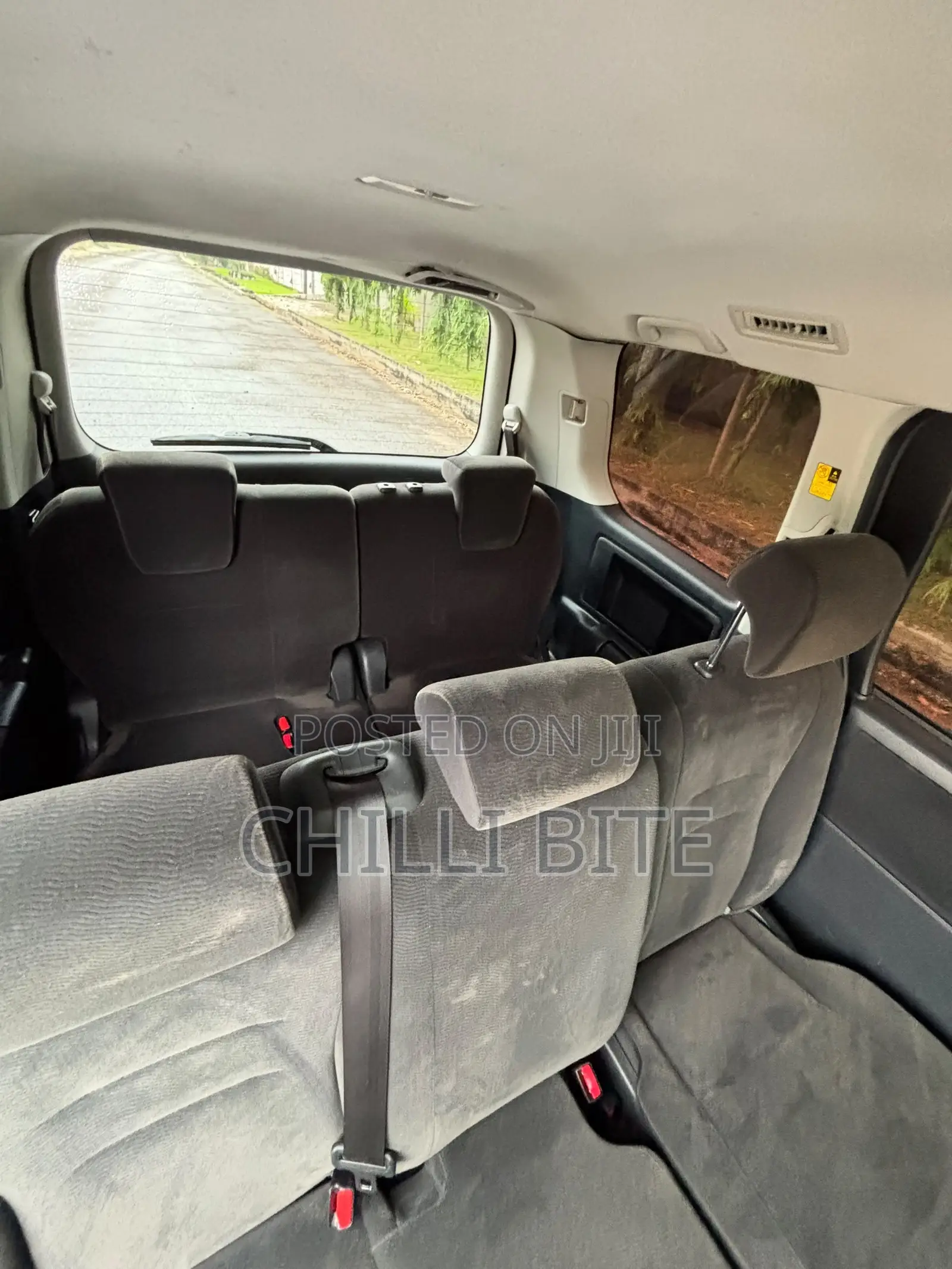 Toyota Voxy V 4WD 8-Seater 2012 Black