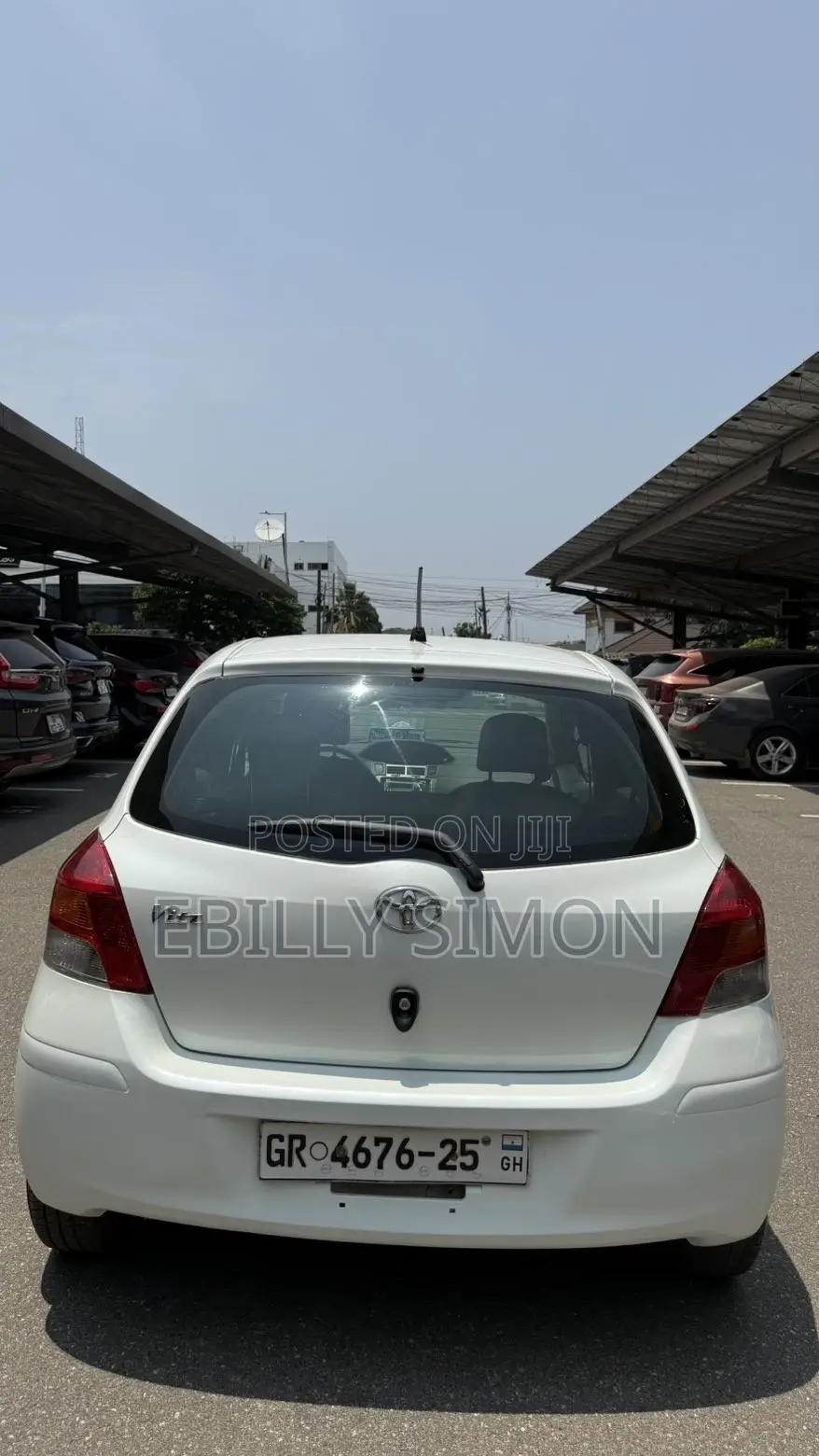 Toyota Vitz 1.0 FWD 5dr 2010 White