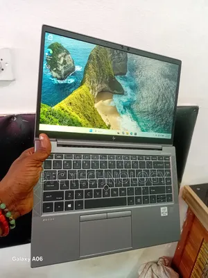 Laptop HP ZBook Firefly 14 G7 32GB Intel Core i7 SSD 1T