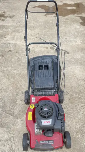 Mountfield SP185 Is a Self-Propelled Petrol Rotary Lawnmower